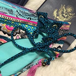 🦋 Target swim bottom bundle. Hipsters. Medium.